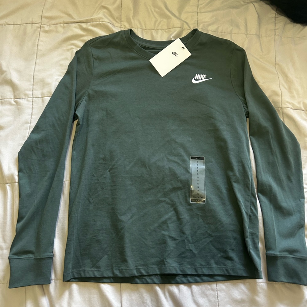 Nike Green Long Sleeve Tee Athletic Wear